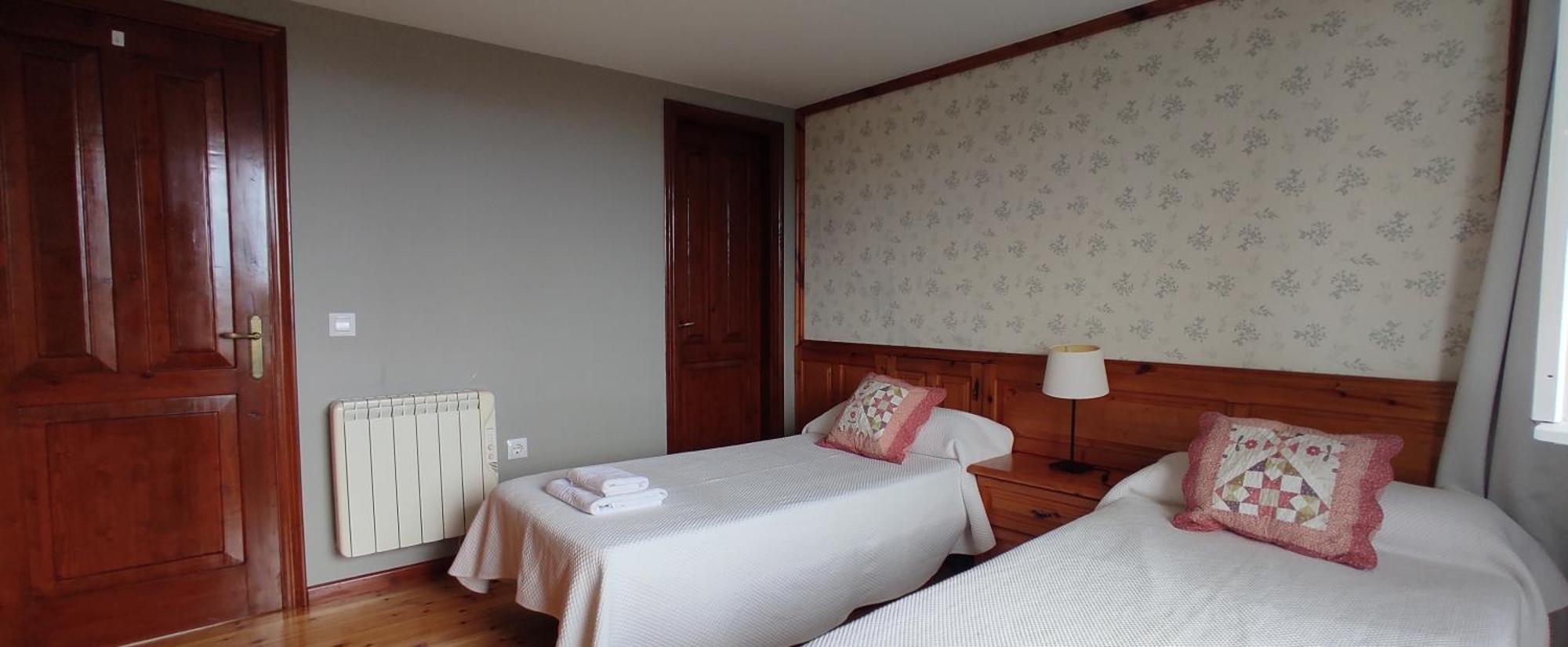 Apartamentos El Jornu Лянес Екстериор снимка